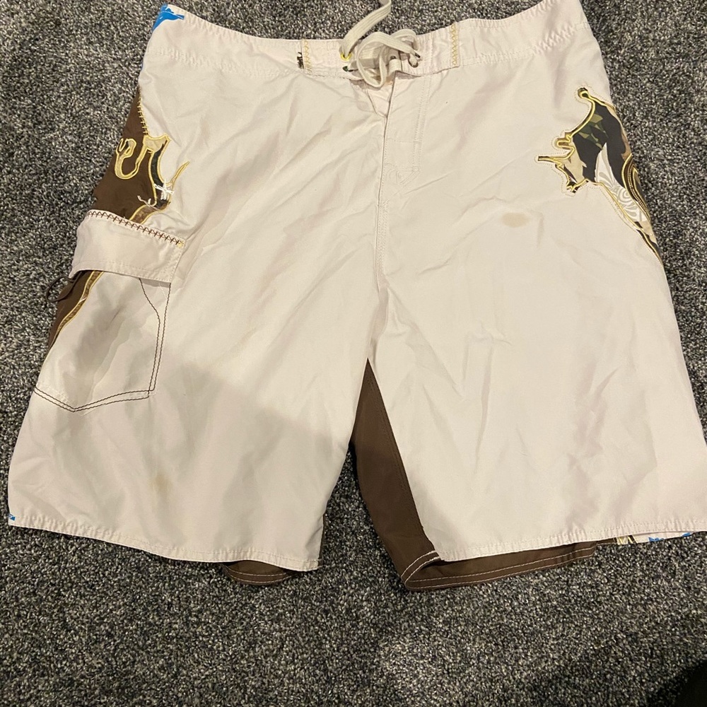 Men’s board shorts